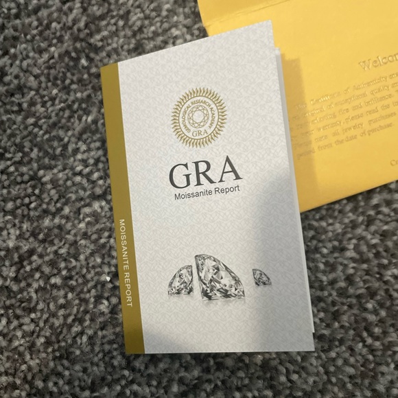 BEAUTIFUL S925 SILVER MOISSANITE NECKLACE‼️ - Picture 12 of 14